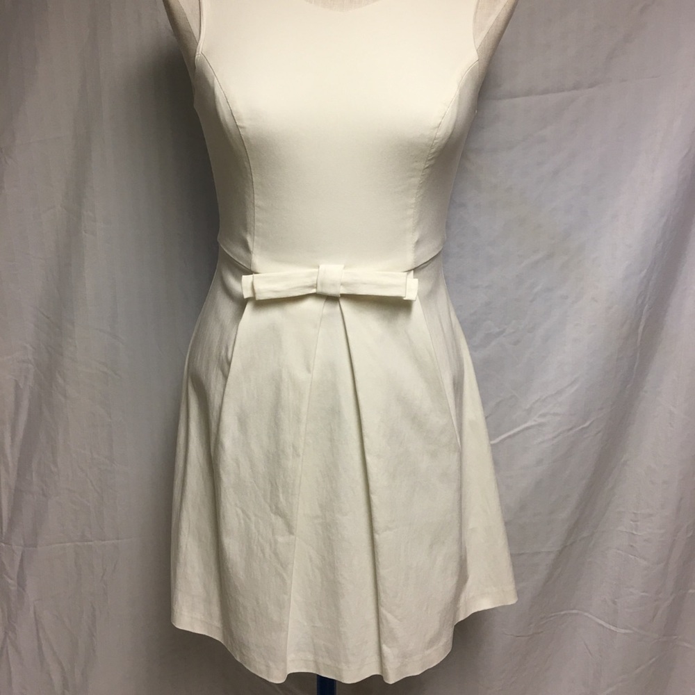 LuLu’s sleeveless Dress